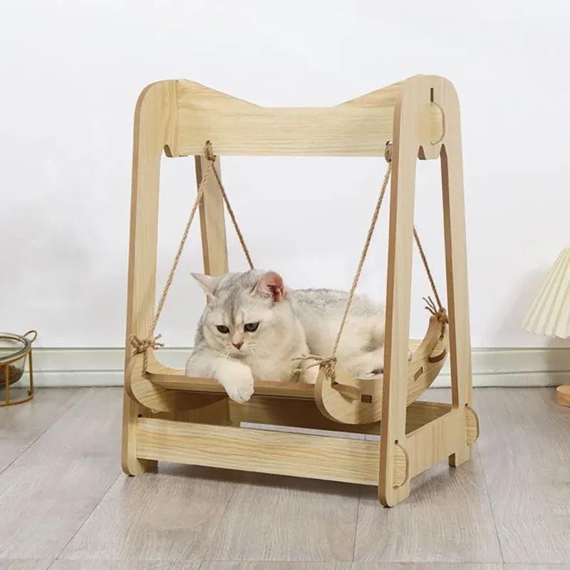 Fynd | Kattgunga i trä – modell ”swingpaws”